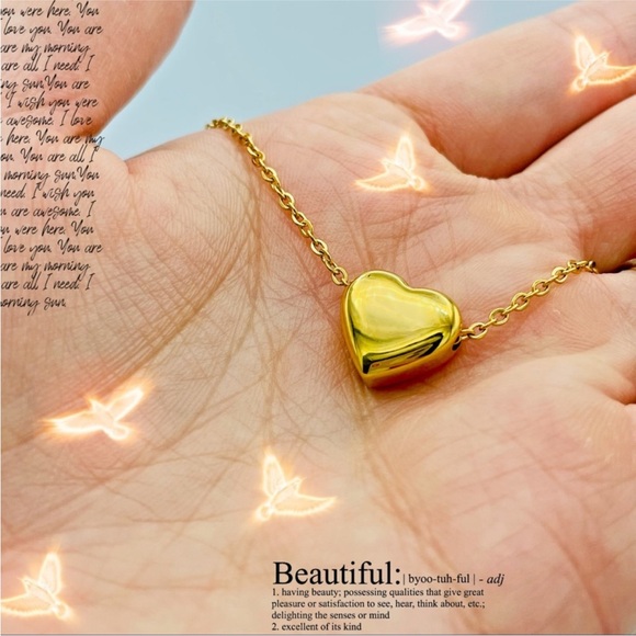 Dainty Gold Heart Necklace - Picture 3 of 8